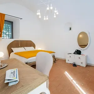 https://locanda-la-fortezza.hotelitalianriviera.com